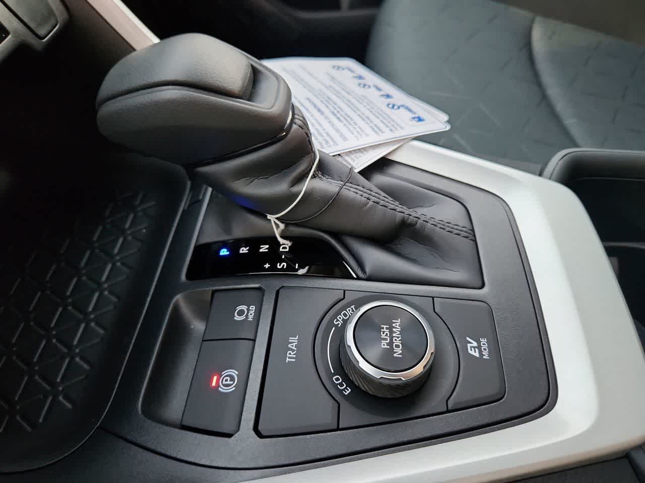 2025 Toyota RAV4 Hybrid Hybrid XLE