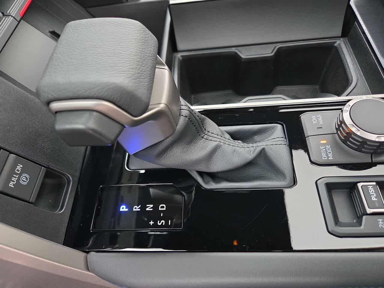 2026 Toyota Tundra i-FORCE MAX Platinum i-FORCE MAX