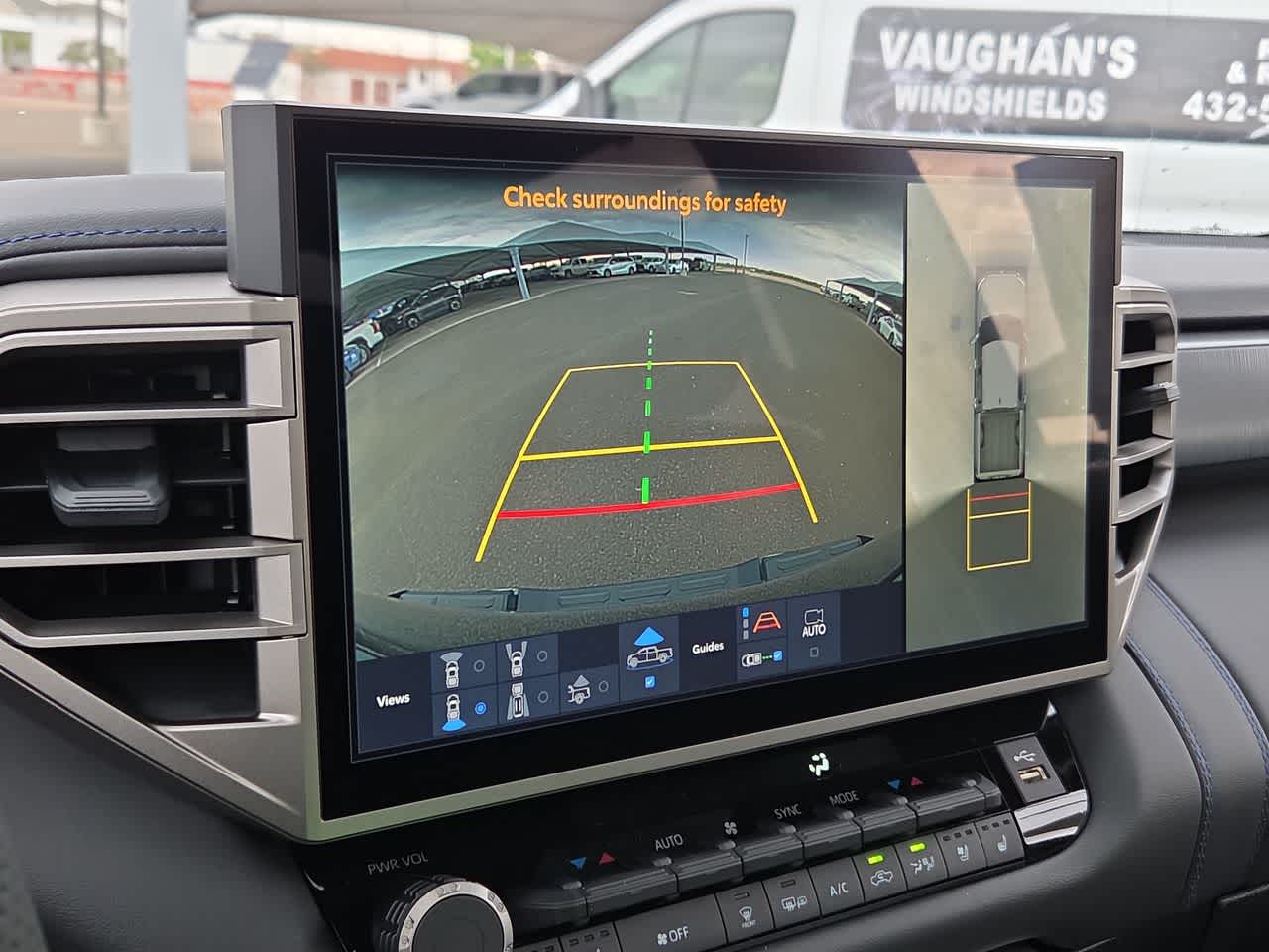 2026 Toyota Tundra i-FORCE MAX Platinum i-FORCE MAX