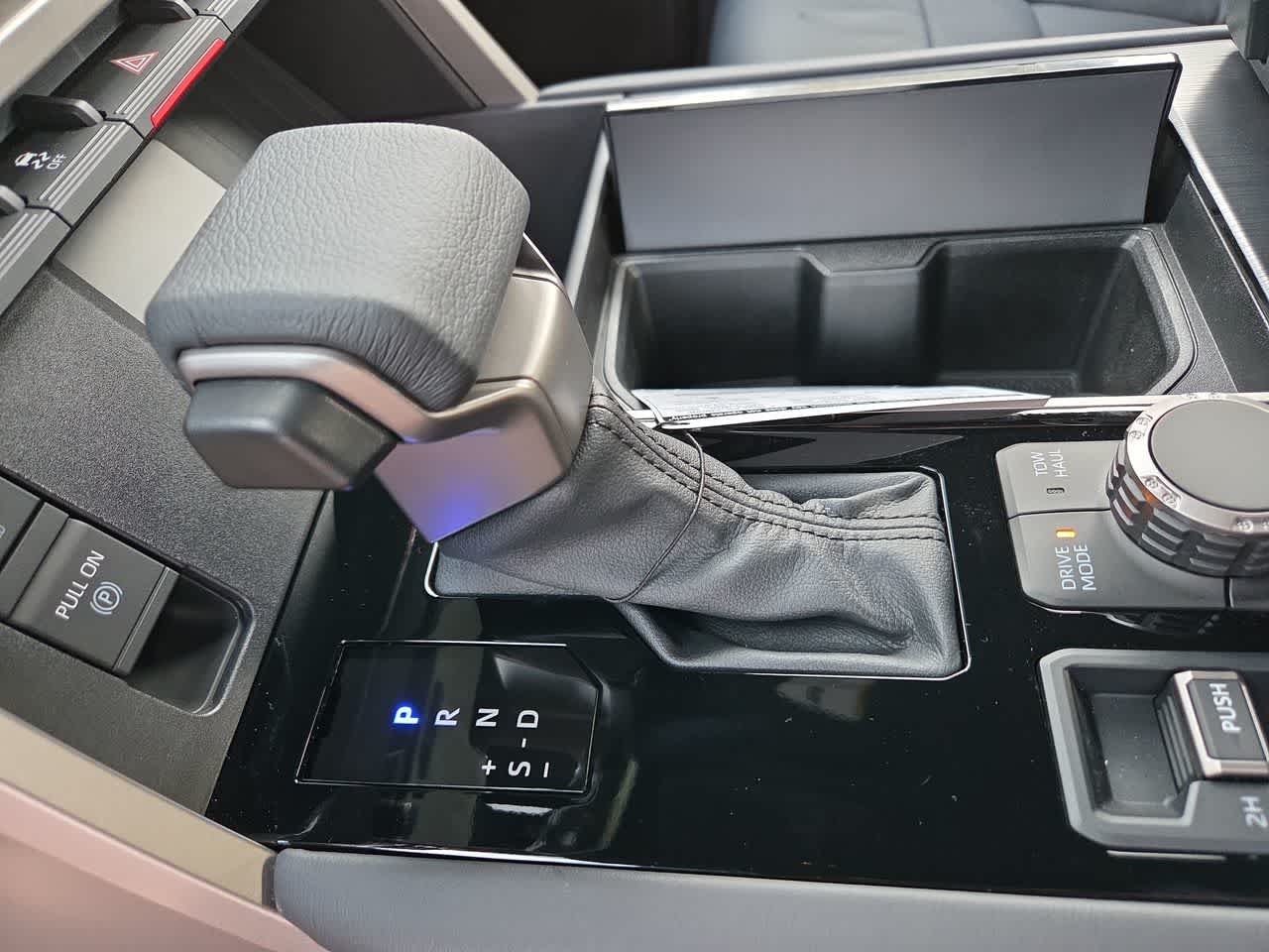 2026 Toyota Tundra i-FORCE MAX Platinum i-FORCE MAX