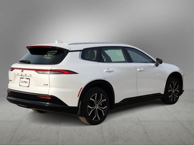 2026 Toyota Toyota Crown Signia XLE