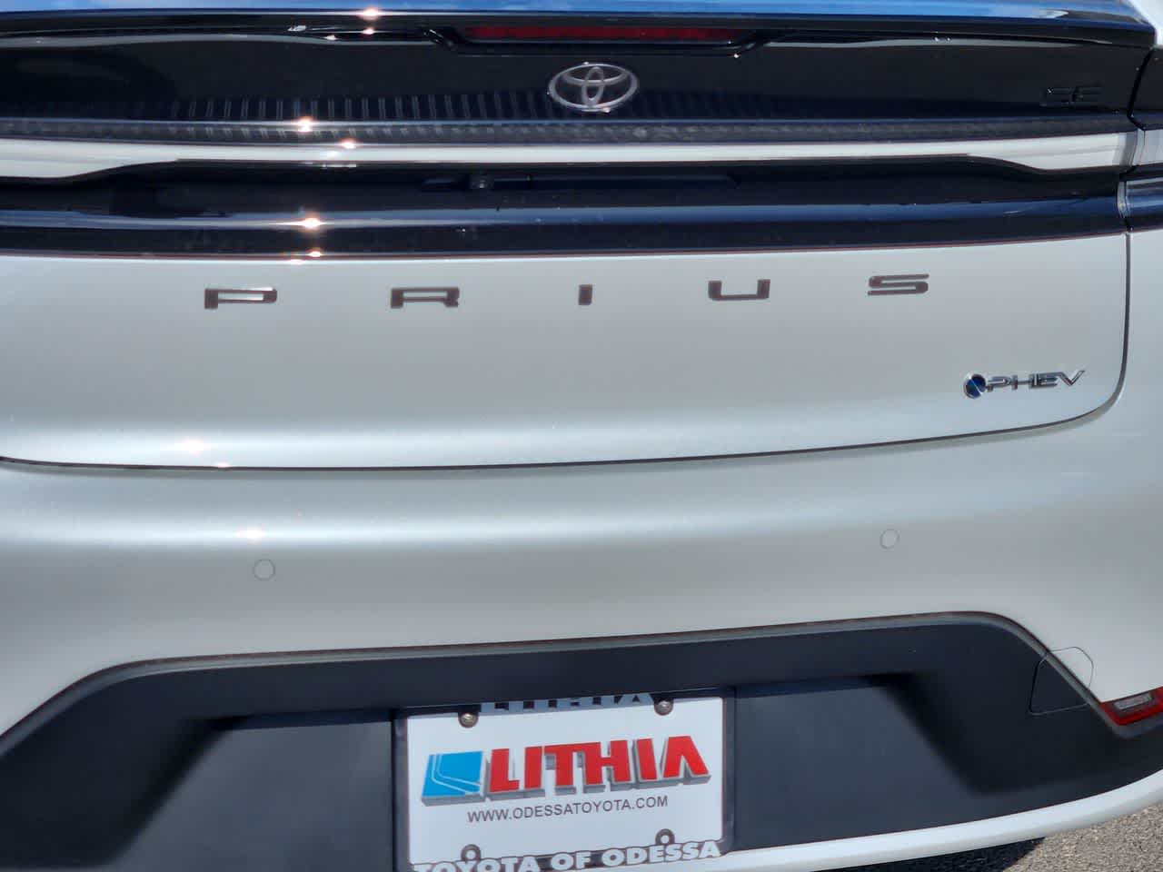 2026 Toyota Prius Plug-in Hybrid SE