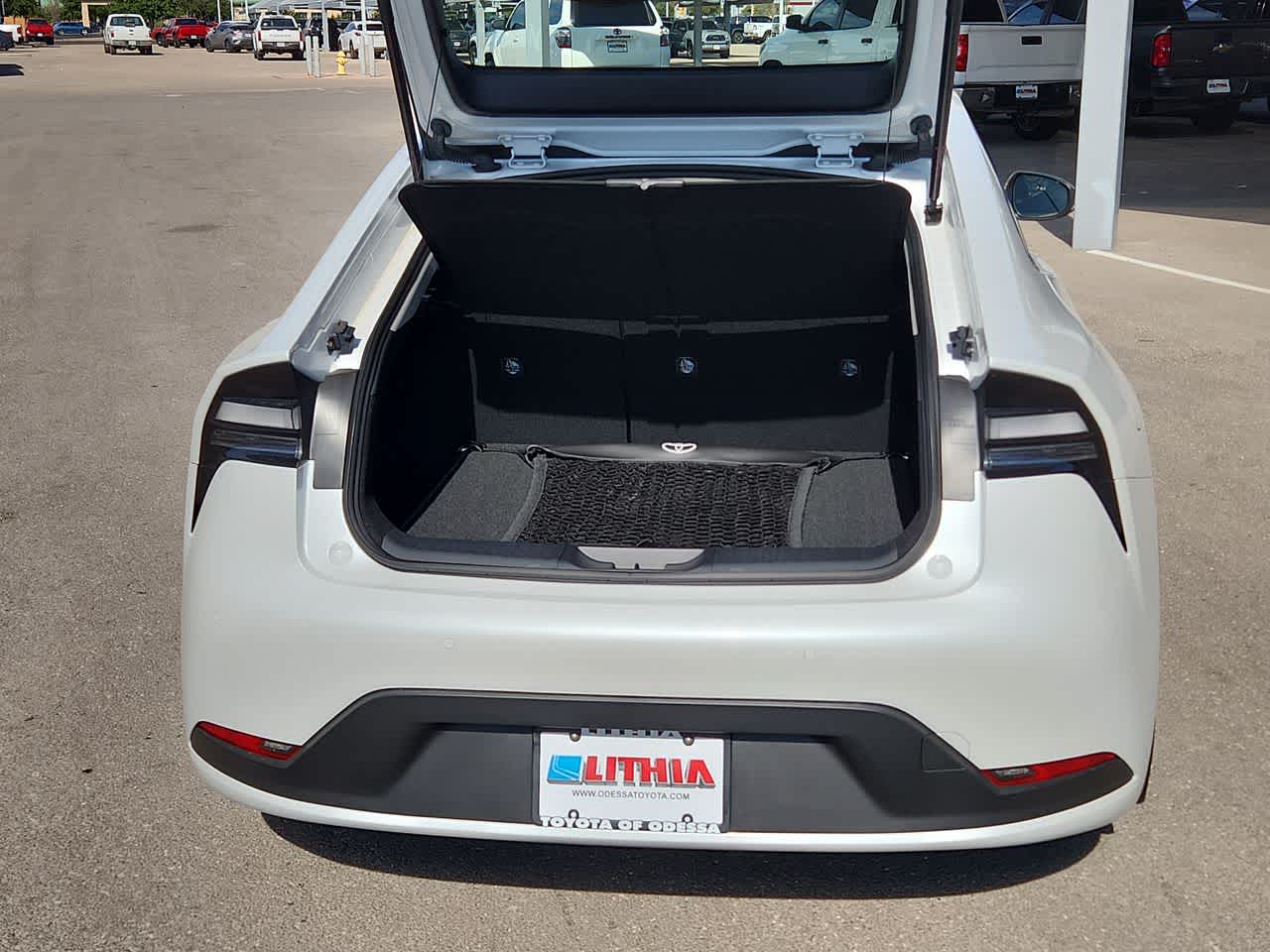 2026 Toyota Prius Plug-in Hybrid SE