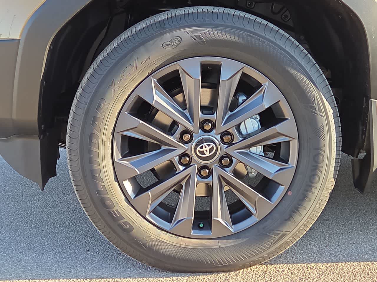2027 Toyota Land Cruiser 4WD (Natl)
