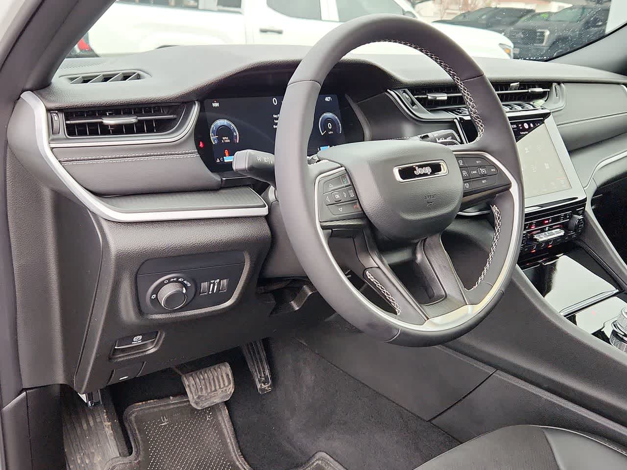 2025 Jeep Grand Cherokee L Altitude