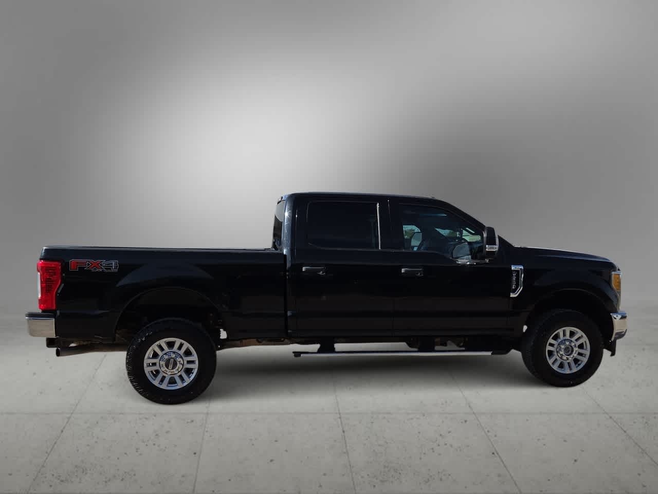 2017 Ford Super Duty F-250 SRW XLT
