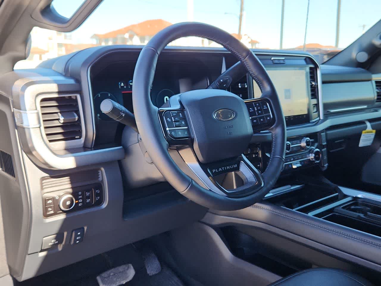 2025 Ford Super Duty F-250 SRW Platinum