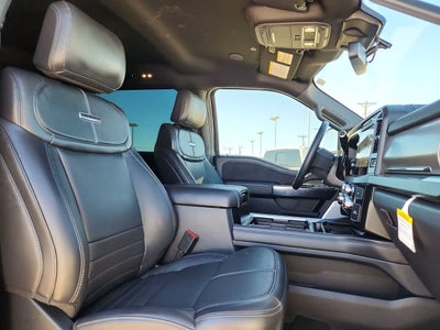 2025 Ford Super Duty F-250 SRW Platinum