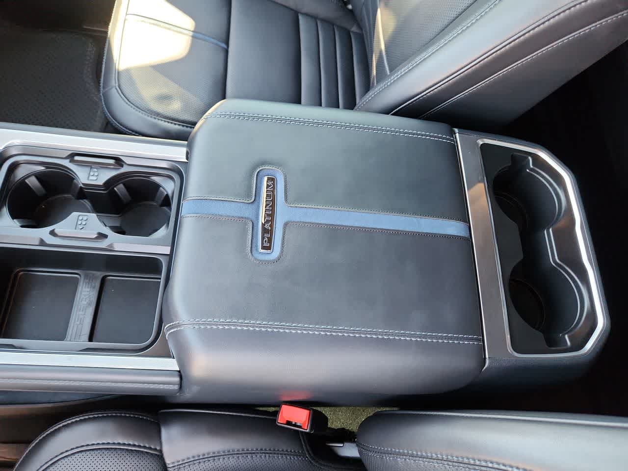 2025 Ford Super Duty F-250 SRW Platinum