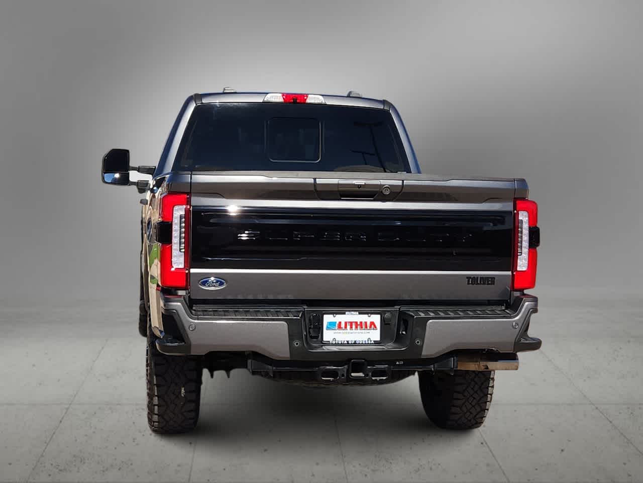 2025 Ford Super Duty F-250 SRW Platinum