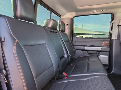 2025 Ford Super Duty F-450 Pickup LARIAT