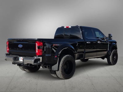 2025 Ford Super Duty F-450 Pickup LARIAT