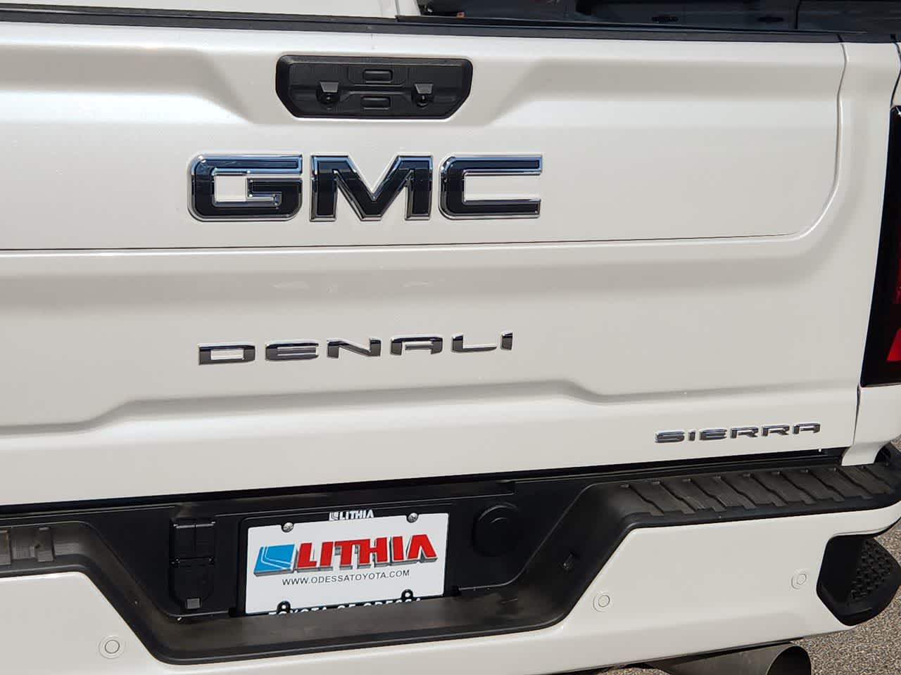 2025 GMC Sierra 3500HD Denali Ultimate