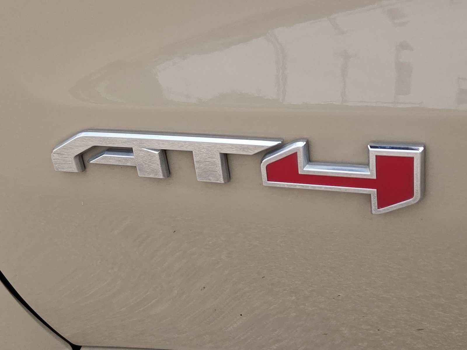 2023 GMC Sierra 1500 AT4