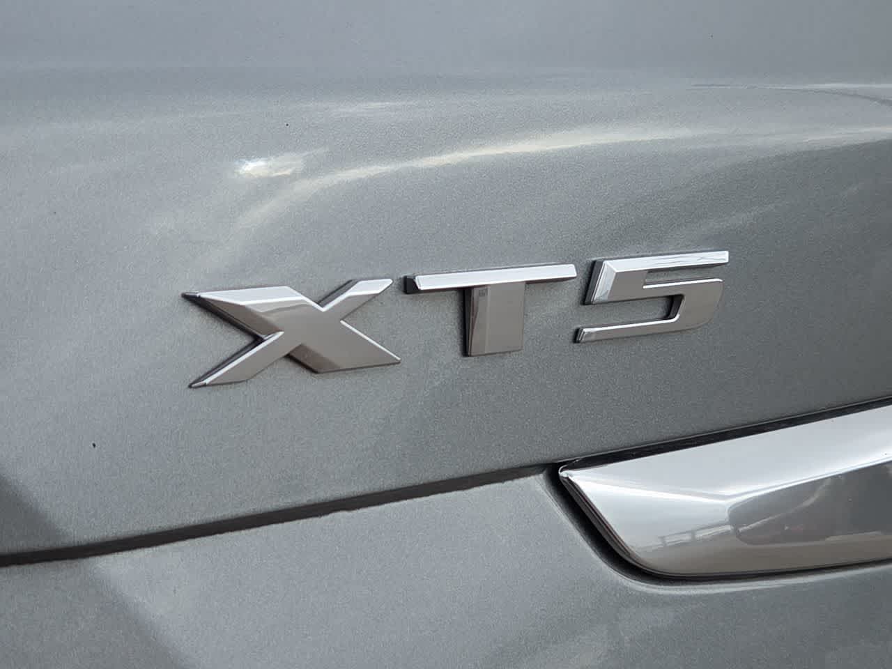 2023 Cadillac XT5 FWD Premium Luxury