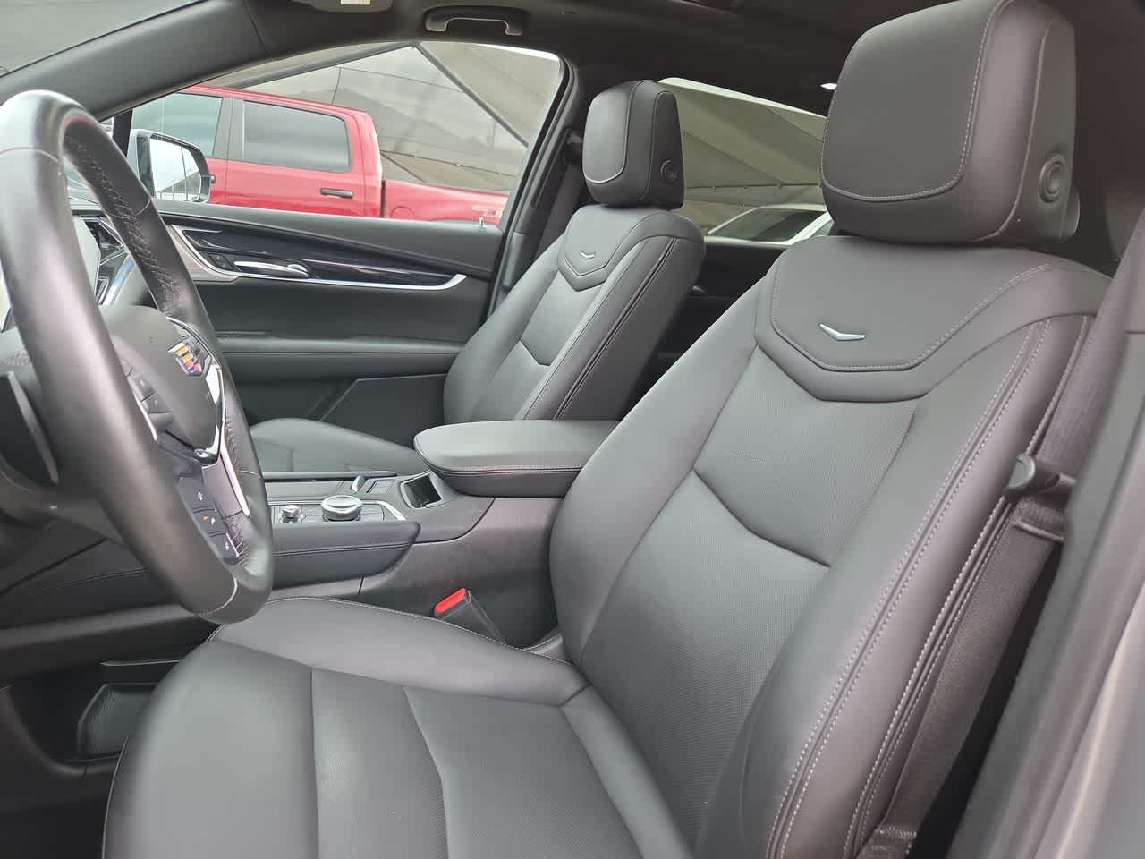 2023 Cadillac XT5 FWD Premium Luxury