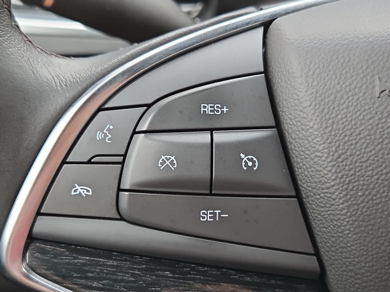 2023 Cadillac XT5 FWD Premium Luxury