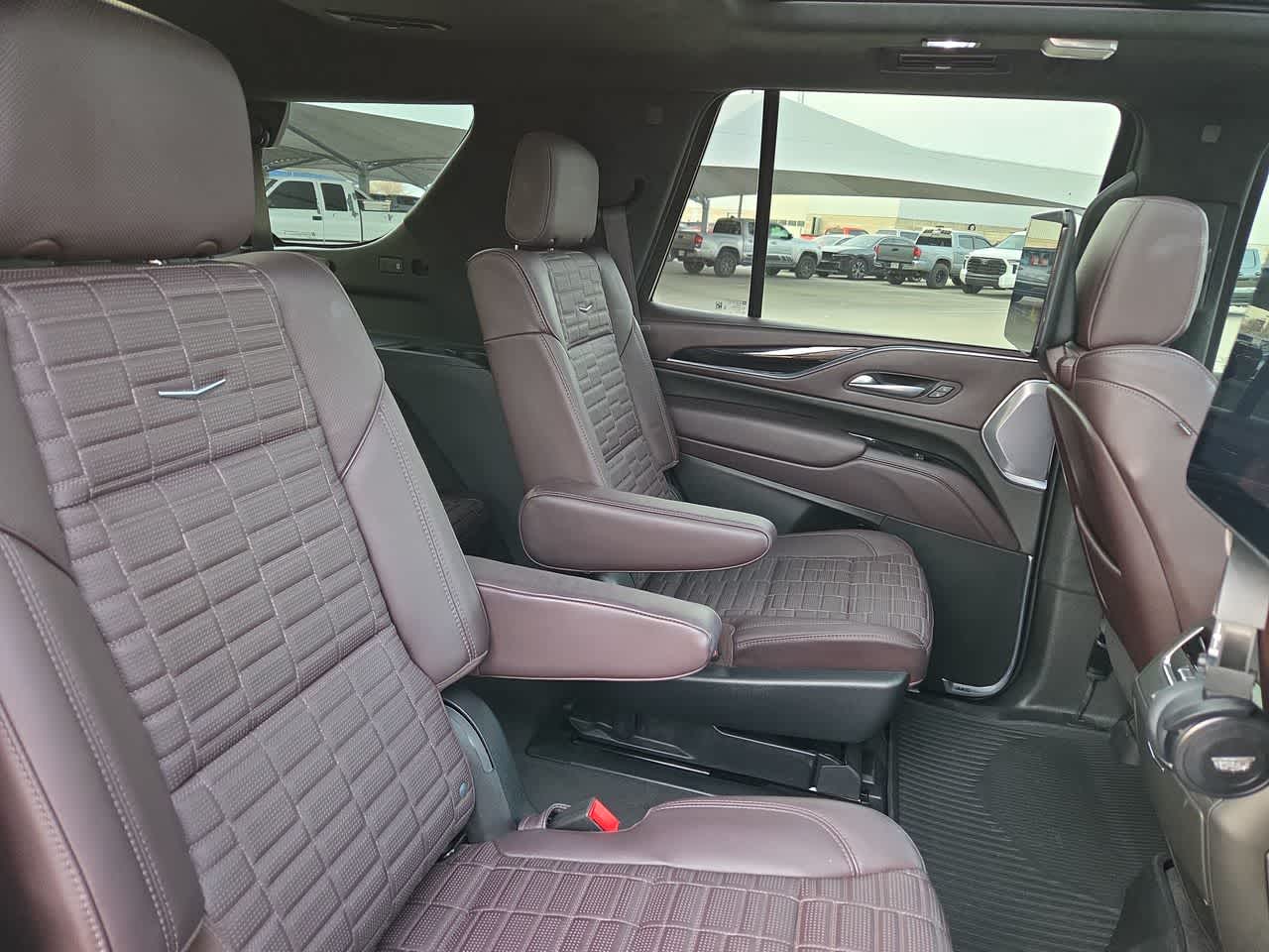 2023 Cadillac Escalade 4WD Sport Platinum