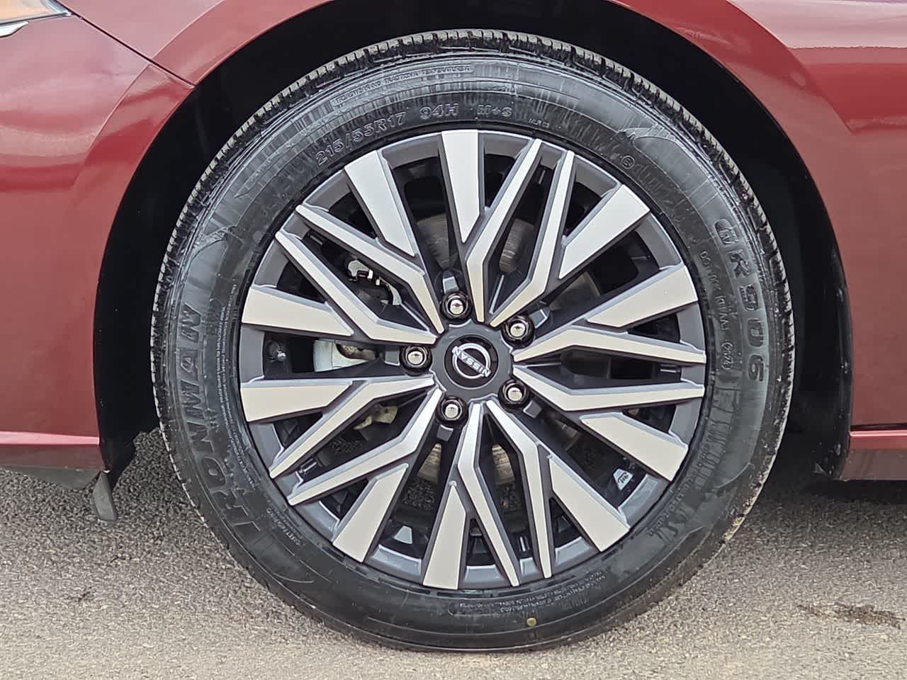 2024 Nissan Altima 2.5 SV