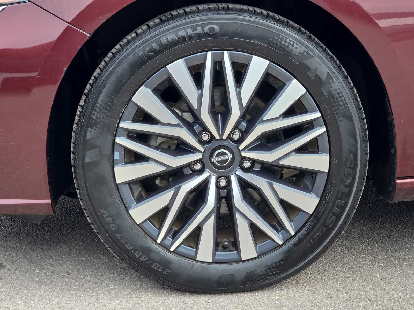 2024 Nissan Altima SV - Photo 12