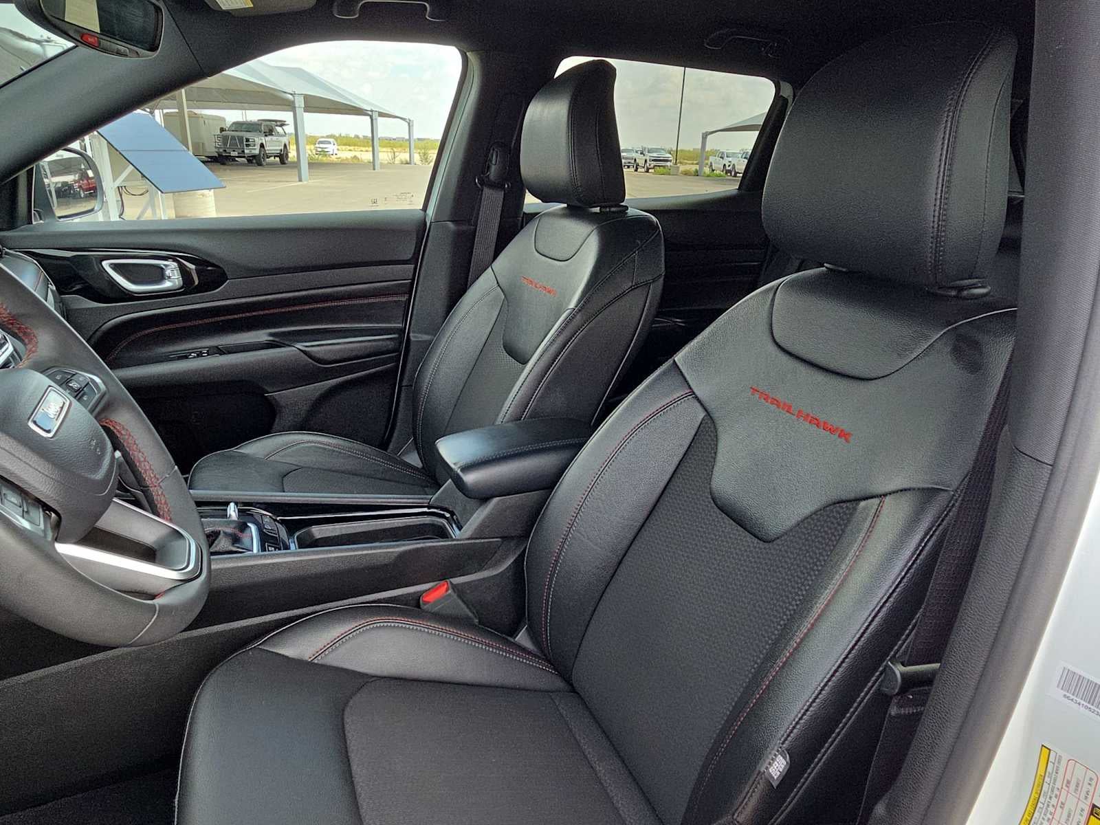 2025 Jeep Compass Trailhawk - Photo 15
