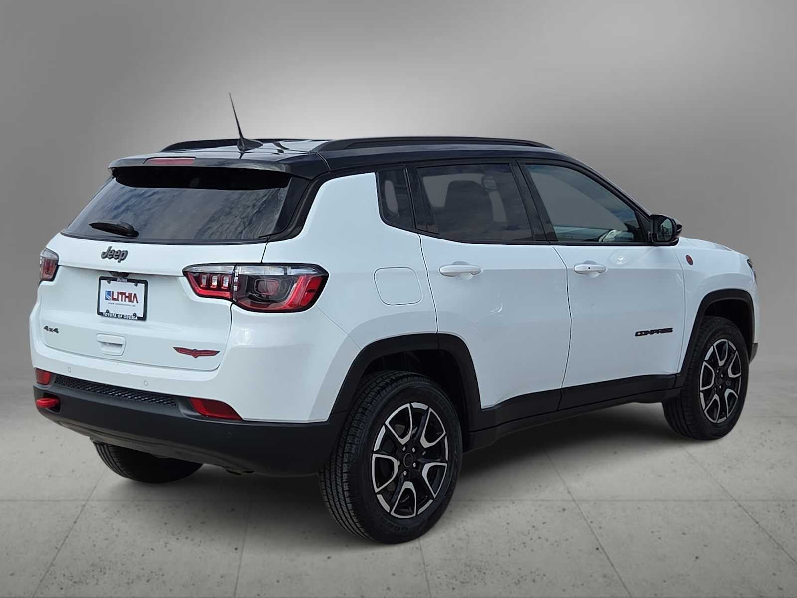 2025 Jeep Compass Trailhawk - Photo 8