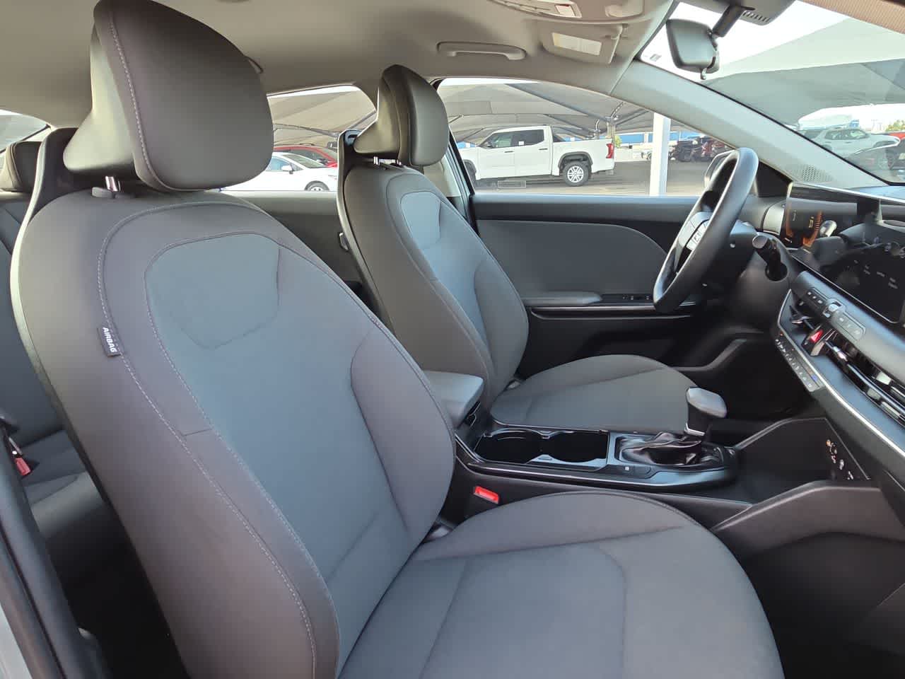 2025 Kia K4 LX