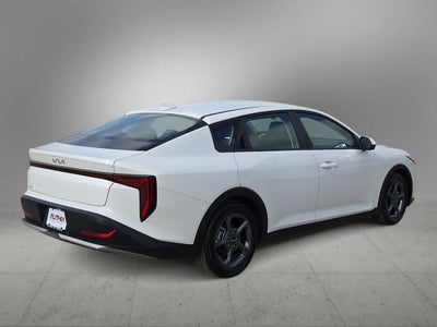 2025 Kia K4 LXS