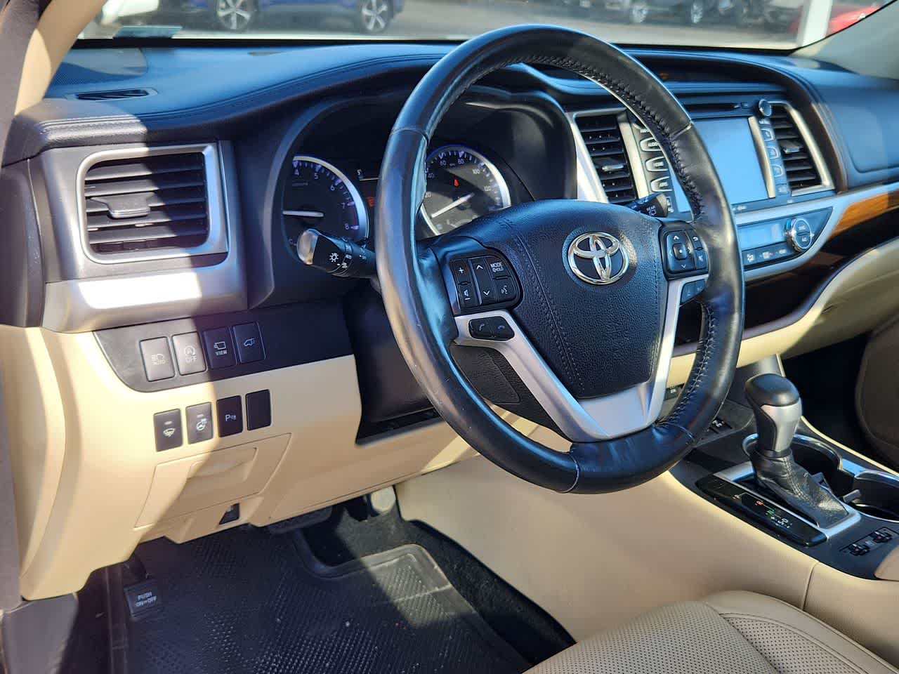 2018 Toyota Highlander Limited Platinum