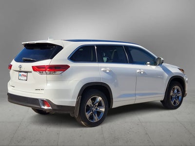 2018 Toyota Highlander Limited Platinum
