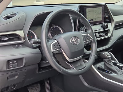 2023 Toyota Highlander XLE