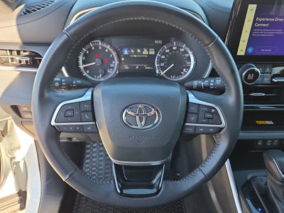 2023 Toyota Highlander XSE
