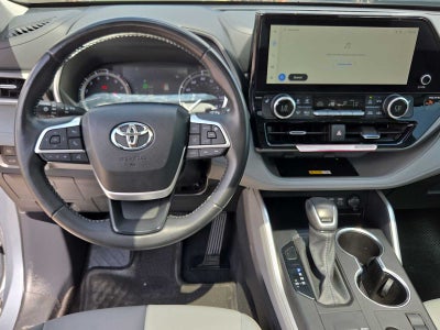 2024 Toyota Highlander XLE