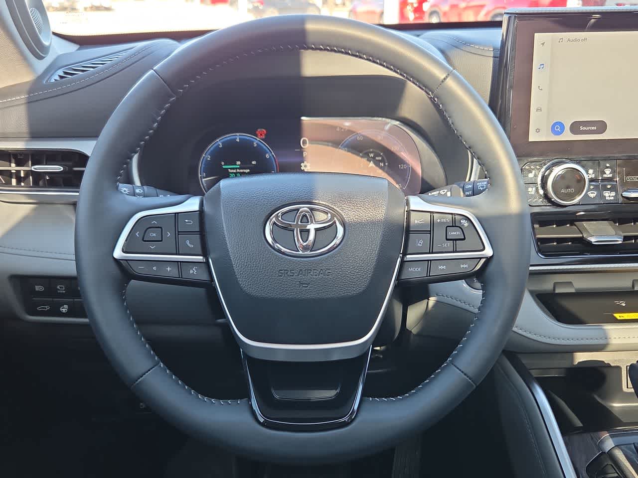 2025 Toyota Highlander Platinum
