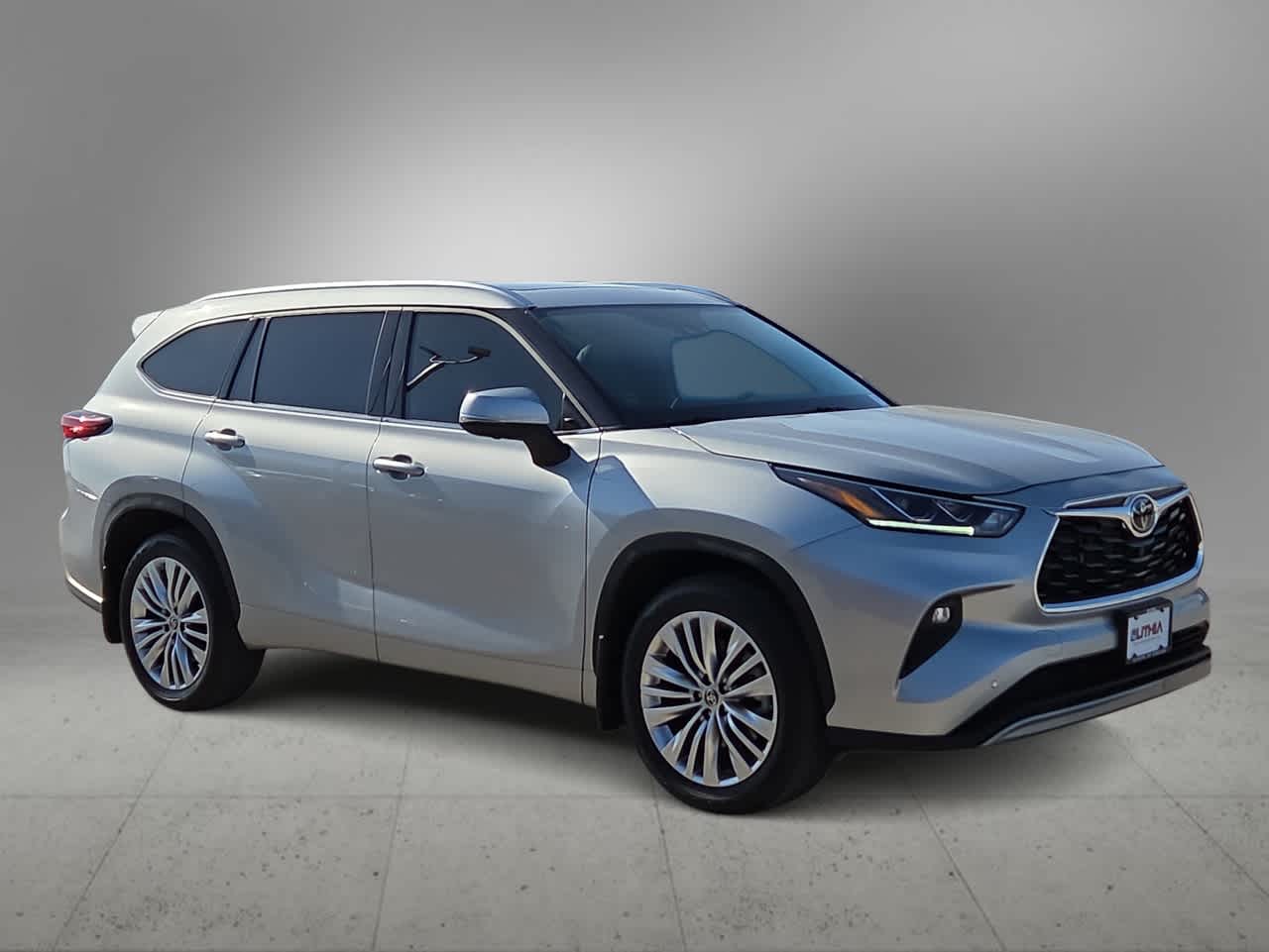 2025 Toyota Highlander Platinum