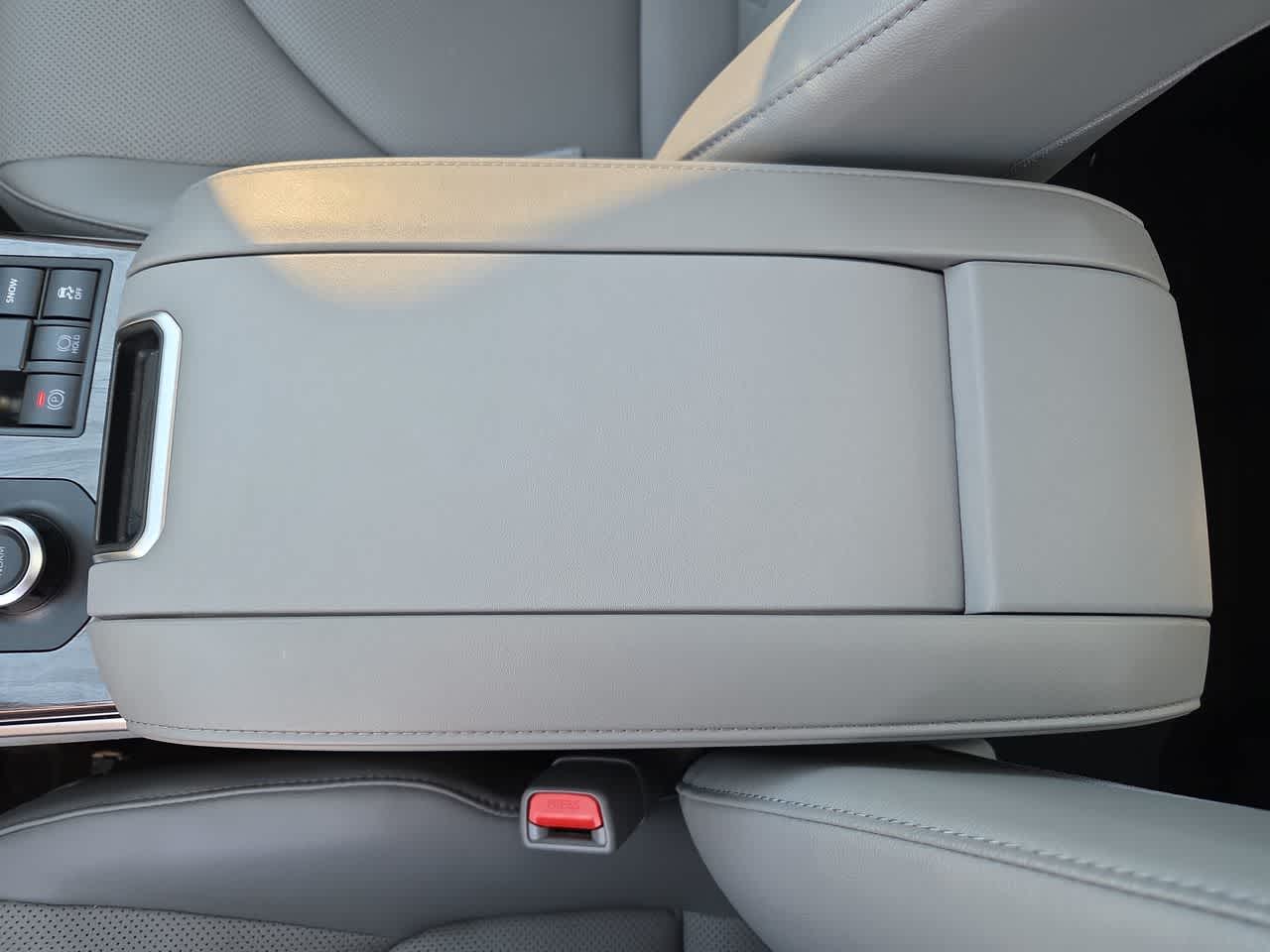 2025 Toyota Highlander Platinum