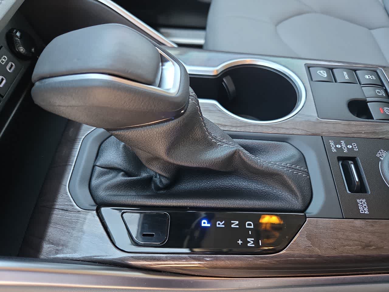 2025 Toyota Highlander Platinum