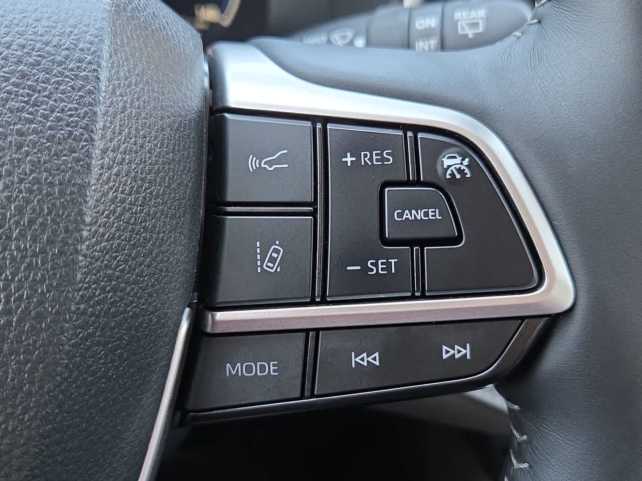 2025 Toyota Highlander Platinum