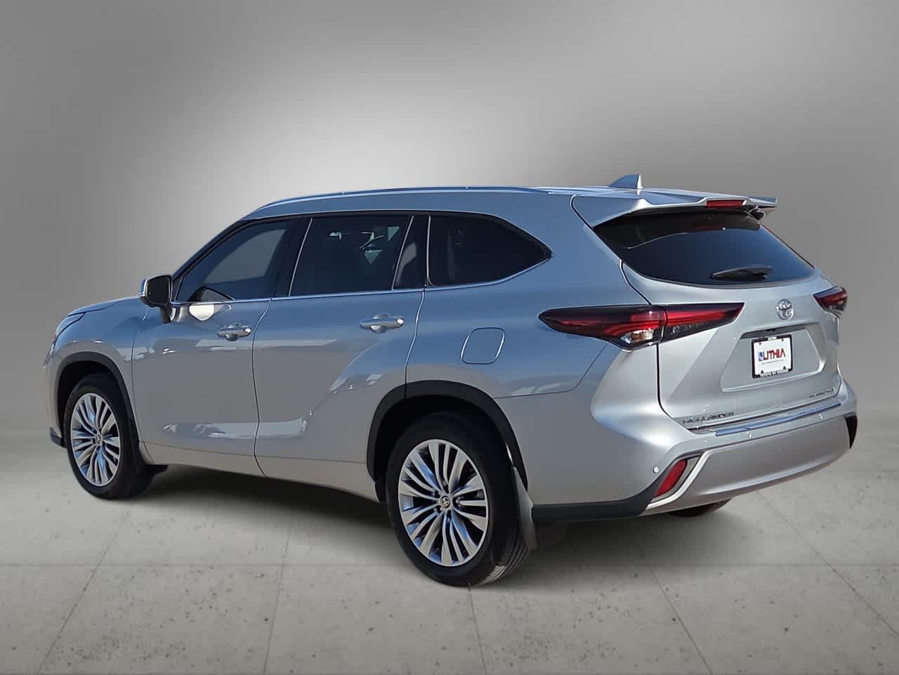 2025 Toyota Highlander Platinum