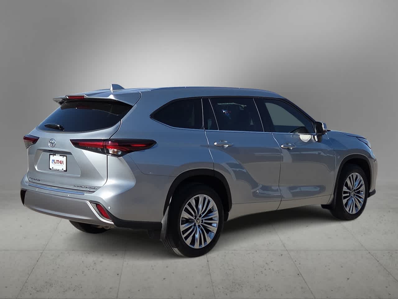 2025 Toyota Highlander Platinum
