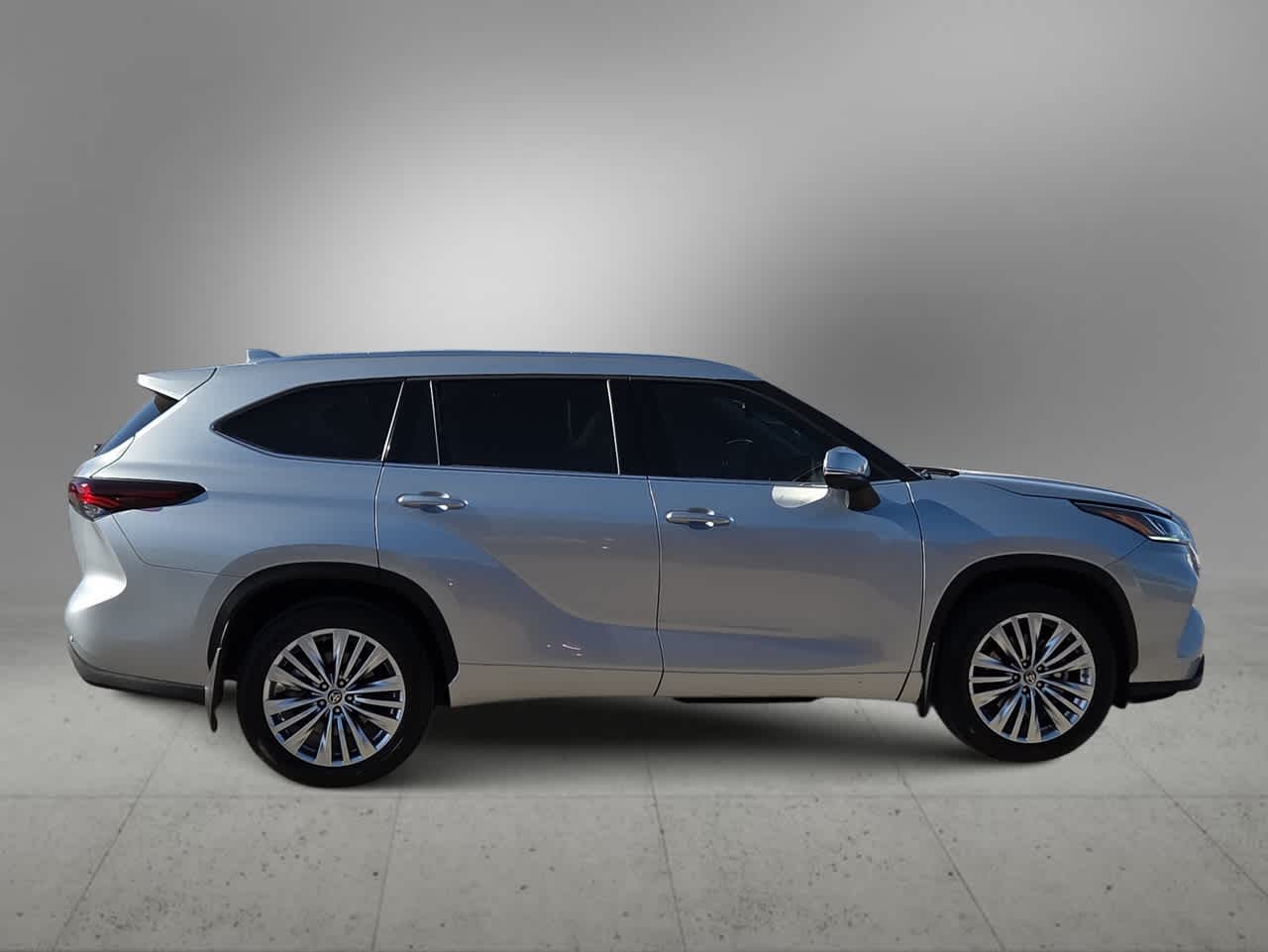 2025 Toyota Highlander Platinum
