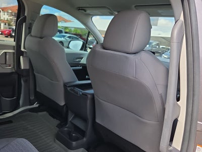 2023 Toyota Sienna LE
