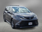 2023 Toyota Sienna LE