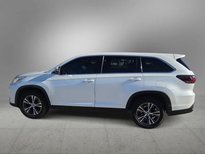 2019 Toyota Highlander LE