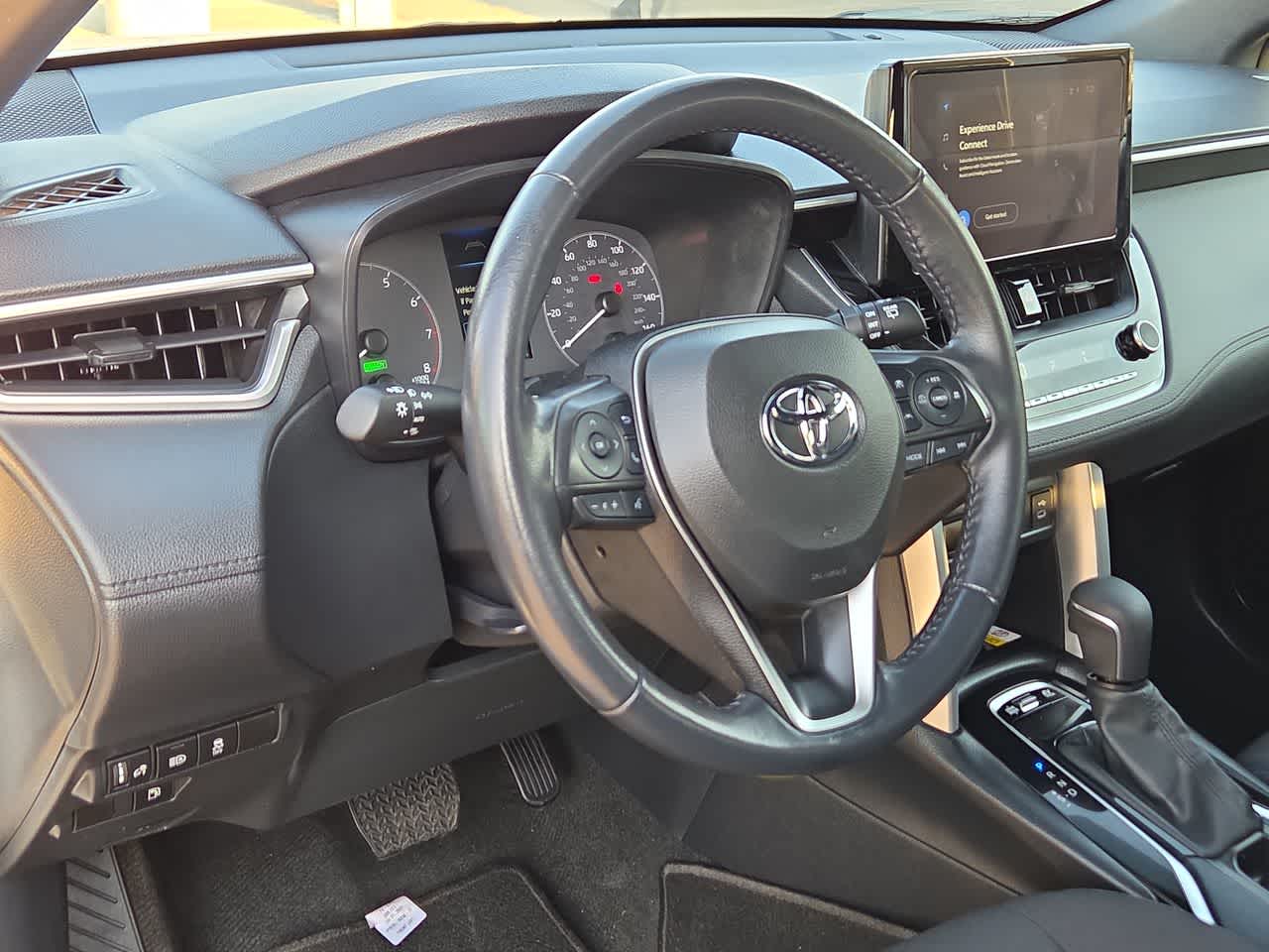 2023 Toyota Corolla Cross Hybrid SE