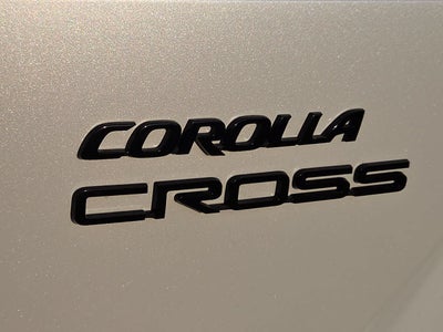 2023 Toyota Corolla Cross Hybrid SE