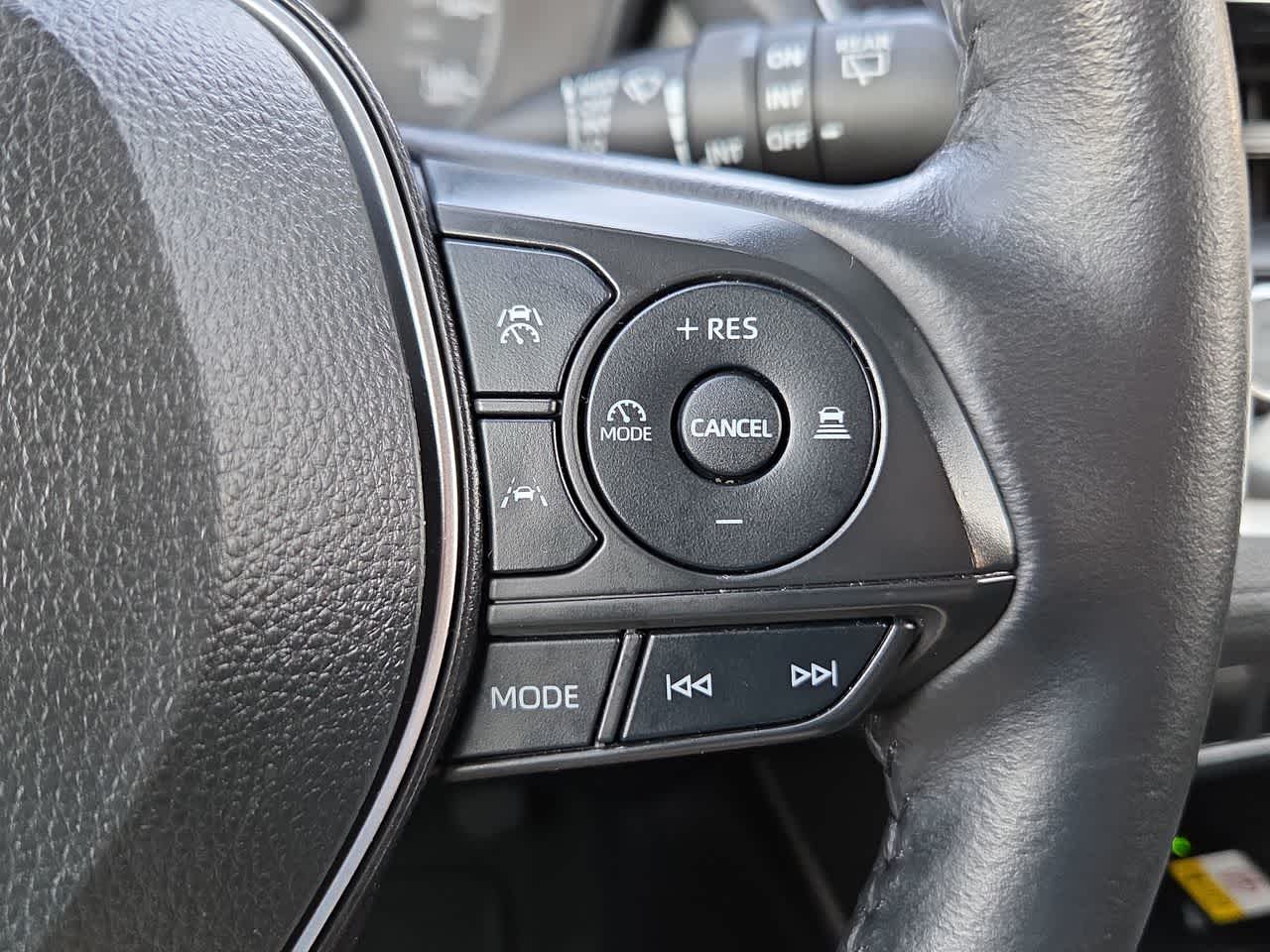 2023 Toyota Corolla Cross Hybrid SE