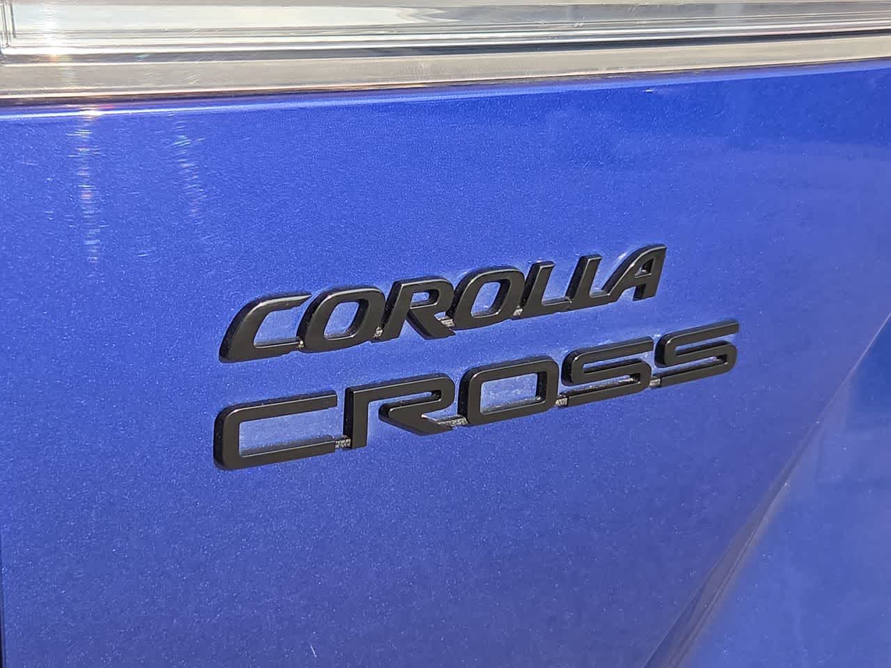 2023 Toyota Corolla Cross Hybrid SE