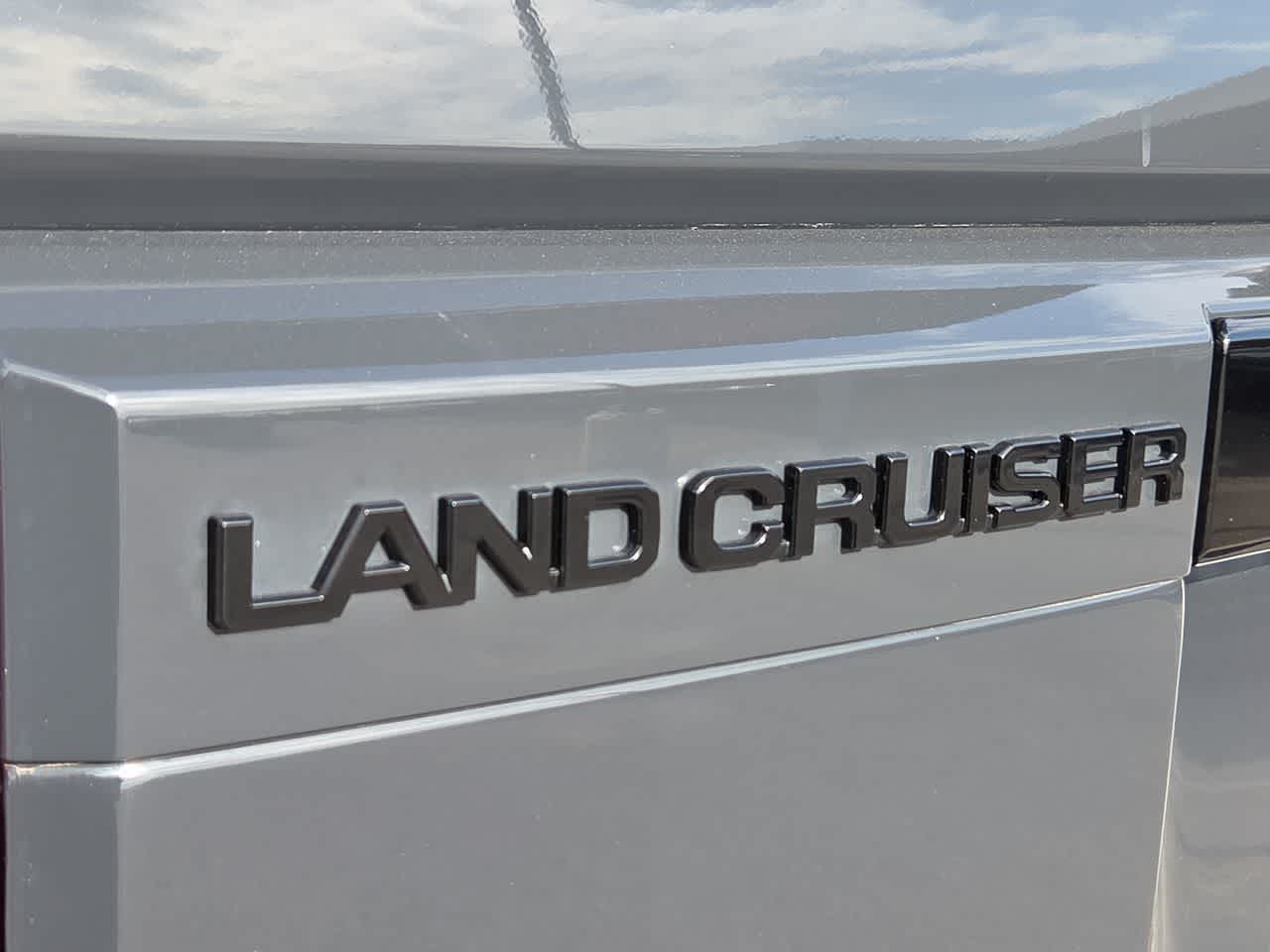 2024 Toyota Land Cruiser 4WD (Natl)