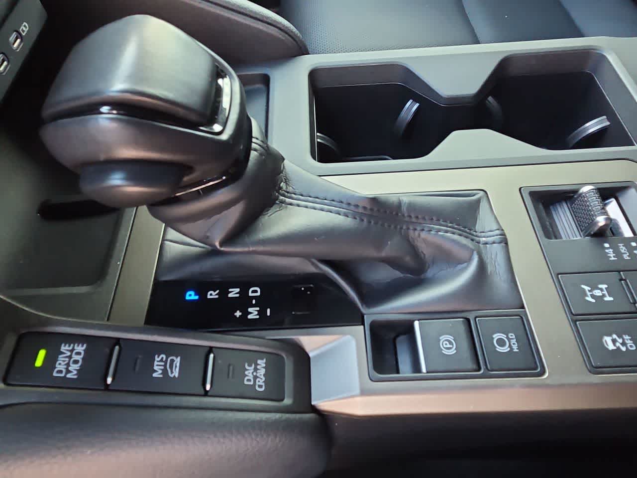 2024 Toyota Land Cruiser 4WD (Natl)